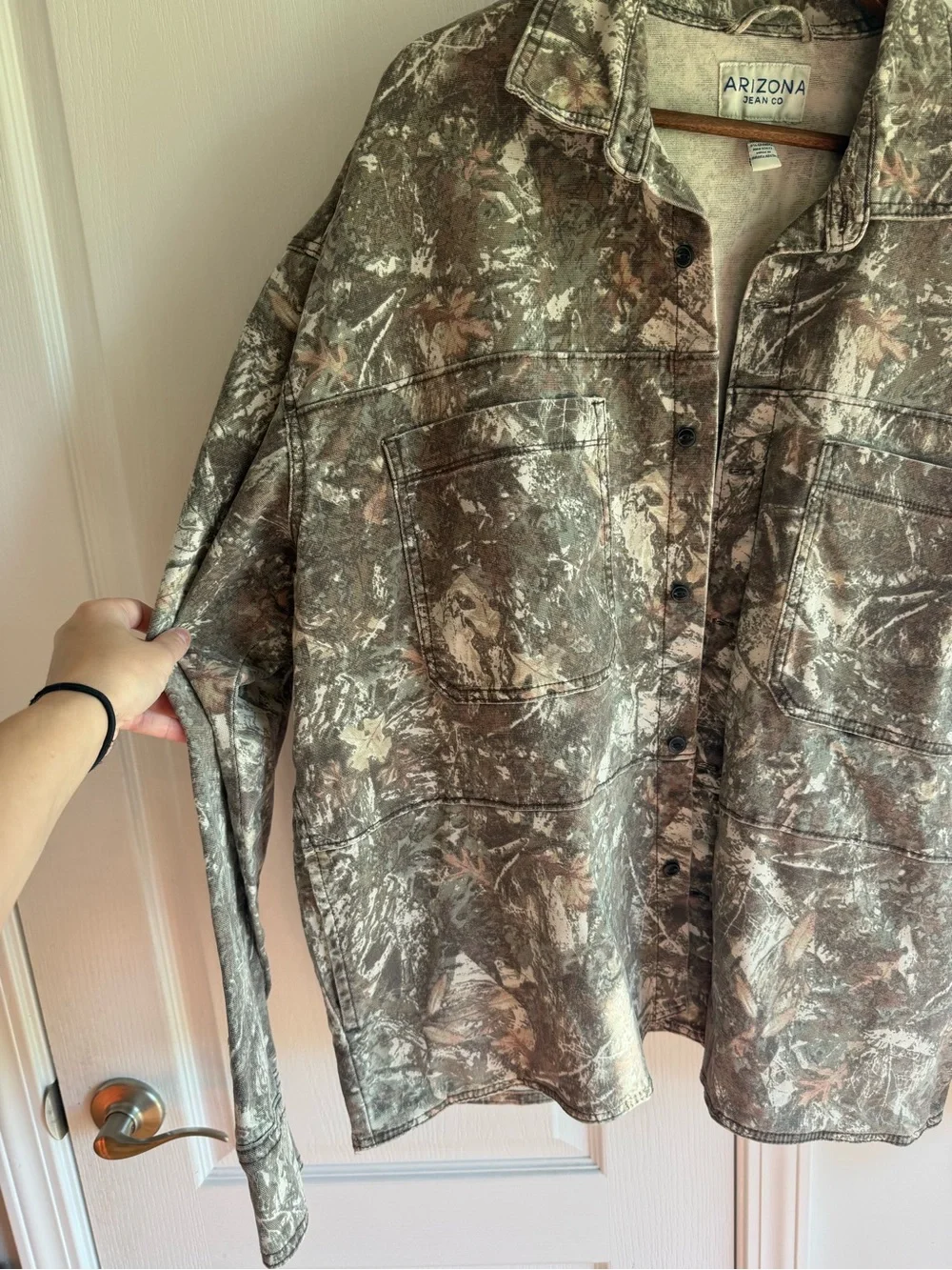 Arizona NWT men’s canvas Brown and Tan Camo Jacket size XXL